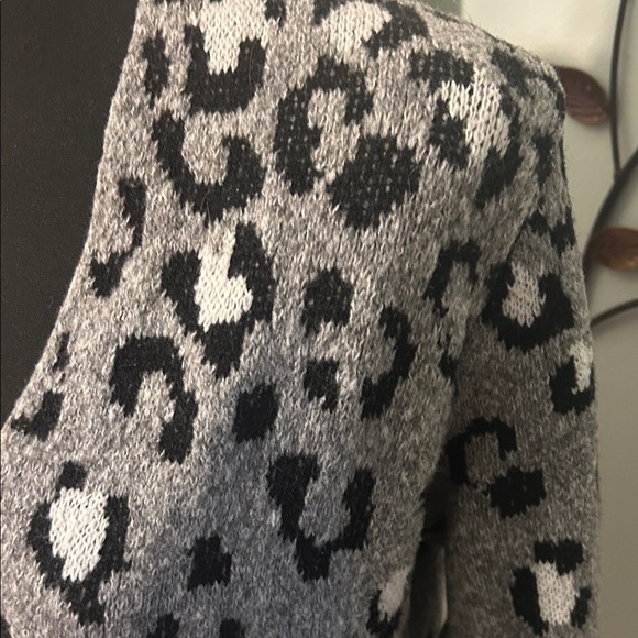 Nine West Gray Leopard Cardigan - Picture 5 of 6